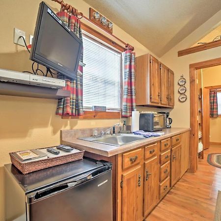 Branson Cabin With Deck Near Table Rock Lake! Eksteriør billede