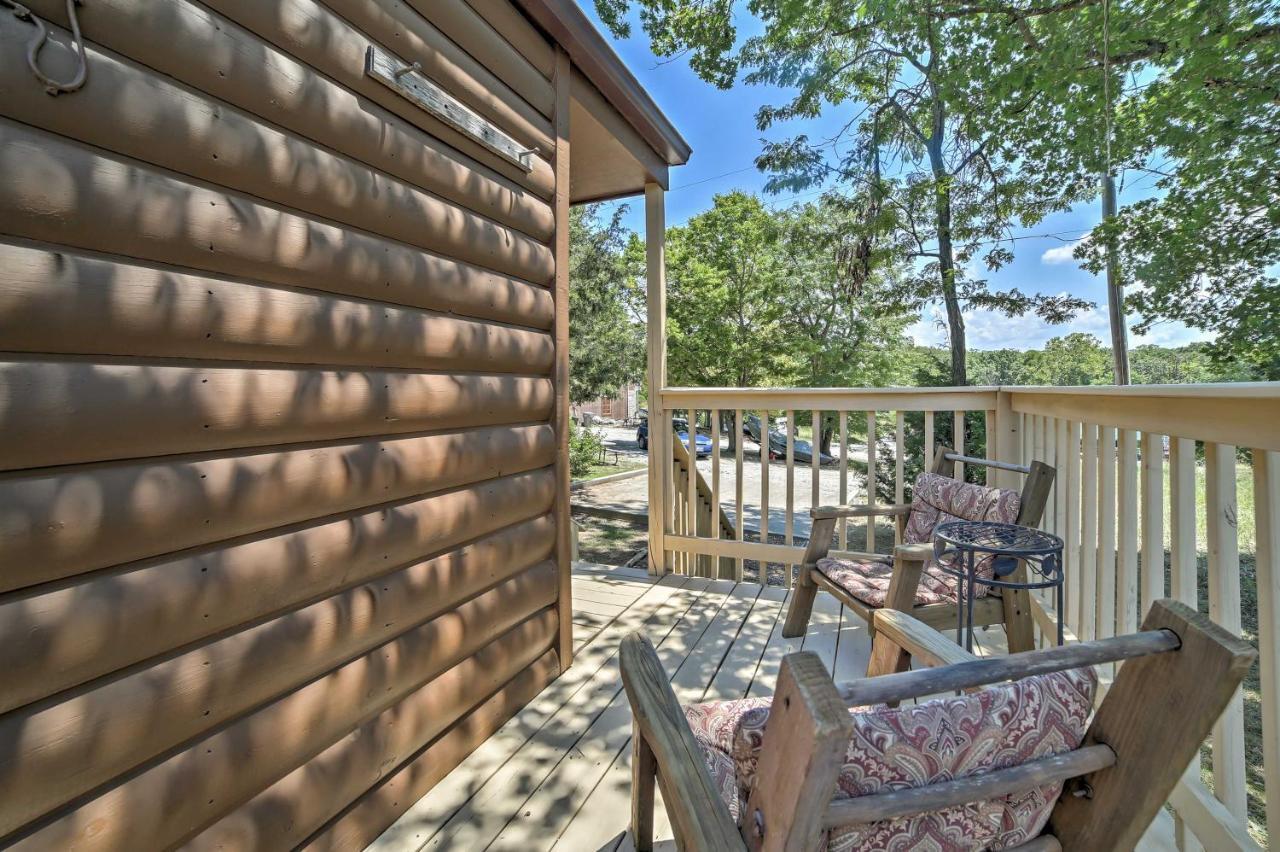 Branson Cabin With Deck Near Table Rock Lake! Eksteriør billede